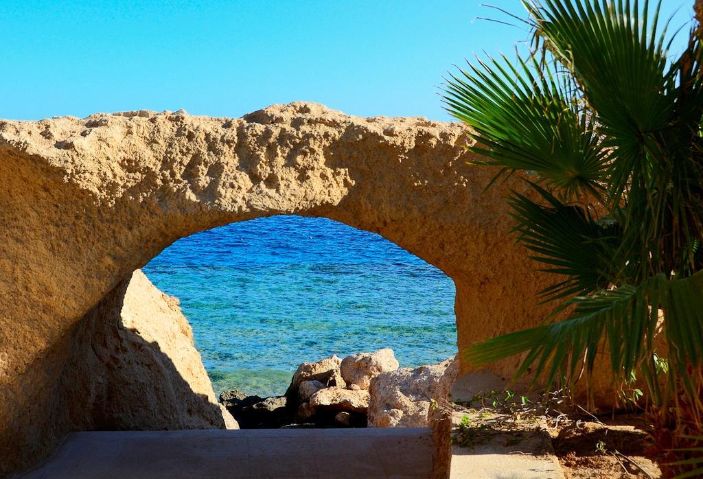 斯特拉迪梅尔海滩酒店&Spa 沙姆沙伊赫 外观 照片 The Roman bridge of Almuñécar