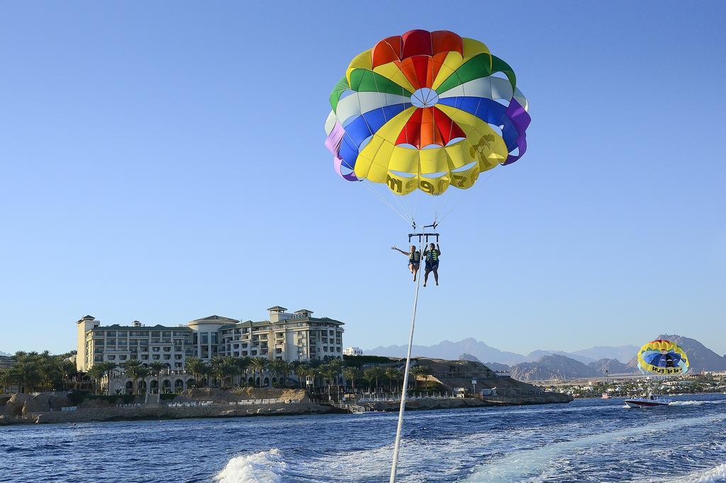 斯特拉迪梅尔海滩酒店&Spa 沙姆沙伊赫 外观 照片 Parasailing in Egypt